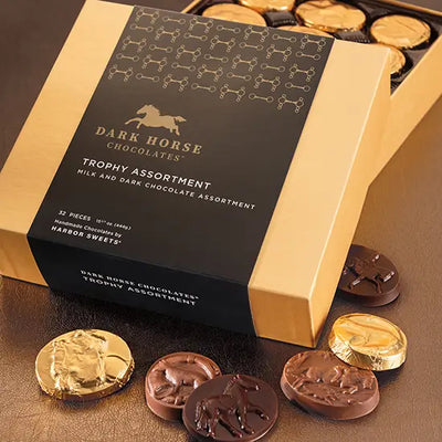 Trophy Gift Box Milk and Dark Chocolate Assortment 32 Pcs