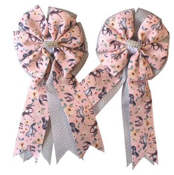 My Barn Child Show Bows