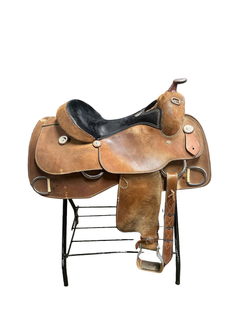 Showman Western Saddle - Brown 16" - USED