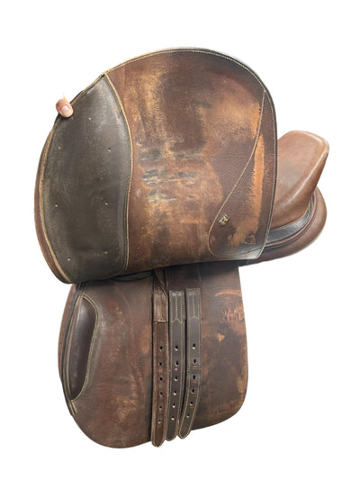 HDR Close Contact Saddle - Brown 17.5 3.5 Fit Tree - USED