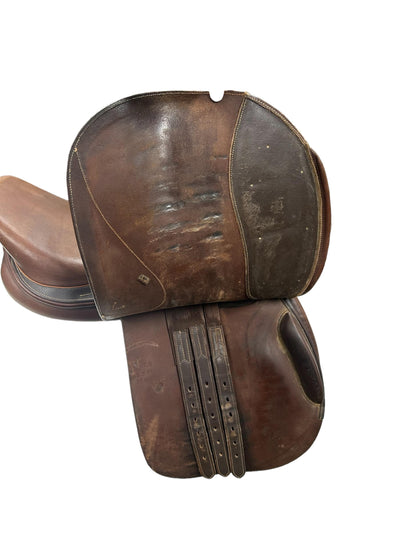 HDR Close Contact Saddle - Brown 17.5 3.5 Fit Tree - USED