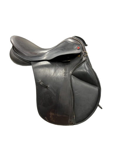 Albion Selecta Dressage Saddle - Black - N-M 18" - USED