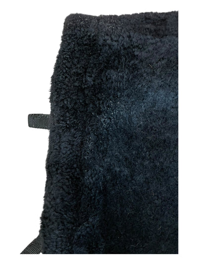Unbranded Sheepskin Shaped Pad - Black - 20" Spine - USED