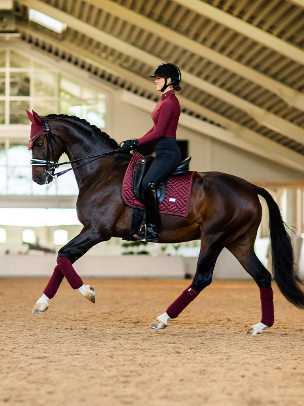 Equestrian Stockholm Modern Maroon