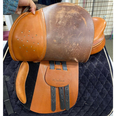 M Toulouse Saddle - 17 Seat/Medium Tree - USED