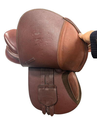Pinnacle Close Contact Saddle - Brown - 16" Seat/4 1/4" Tree - USED