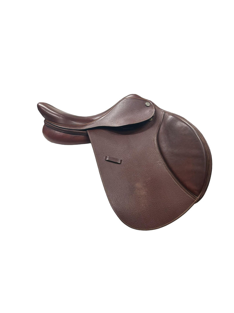 Pinnacle Close Contact Saddle - Brown - 16" Seat/4 1/4" Tree - USED