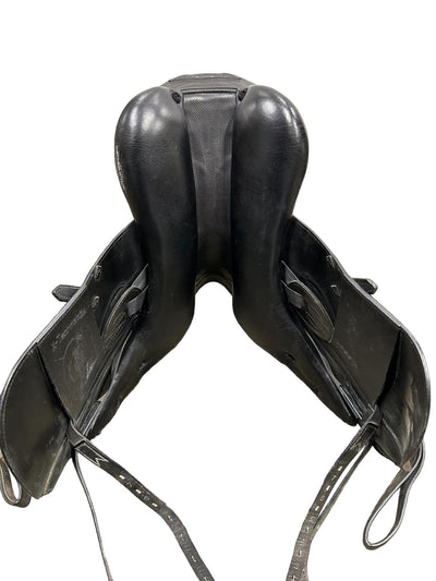 Prestige X-Helen K Saddle - Black - 17" Seat/33cm tree - USED